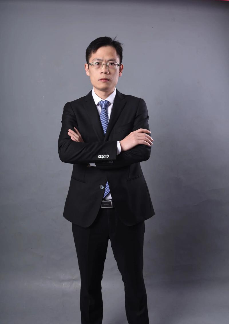 刘贤芝 视觉与舞美负责人